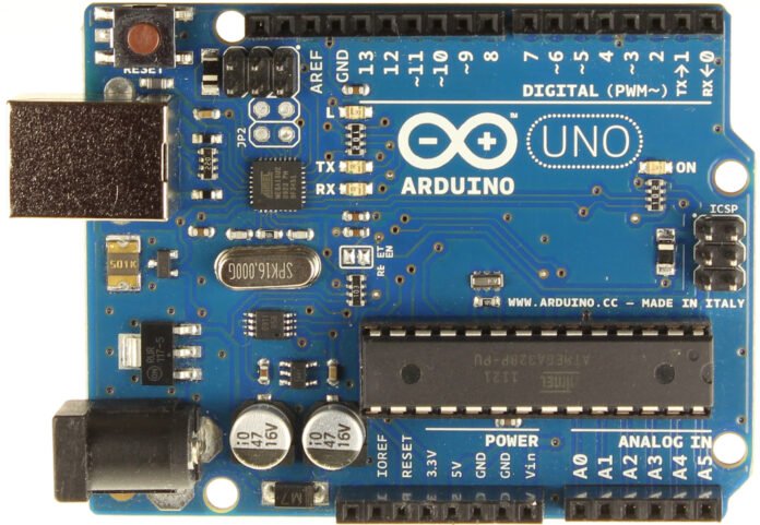 Arduino-uno arduino uno est passe en revision r3 details des differences 02 1